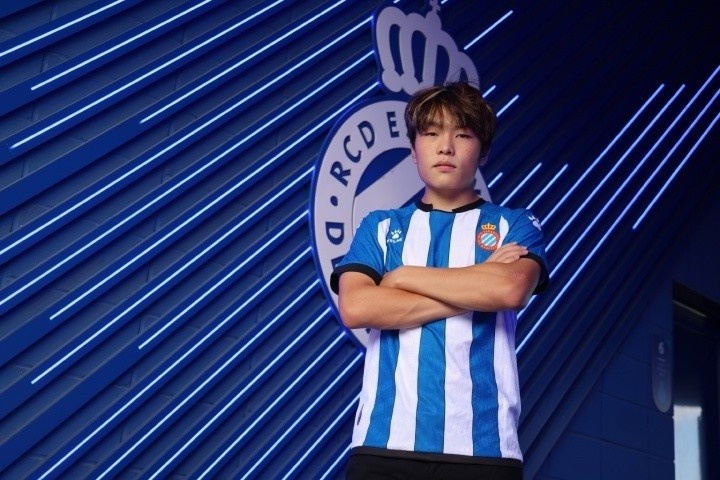 狼队U21vs南安普顿U21在线视频直播_狼队U21vs南安普顿U21高清免费直播_免费狼队U21vs南安普顿U21直播